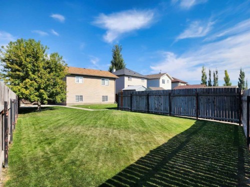 118 Silkstone Road West, Lethbridge, AB 