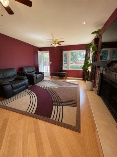 2122 20 Street, Coaldale, AB 