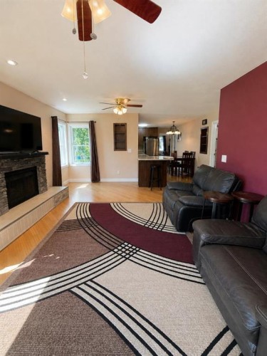 2122 20 Street, Coaldale, AB 