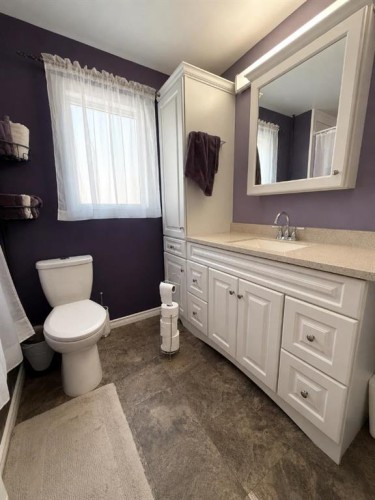 2122 20 Street, Coaldale, AB 
