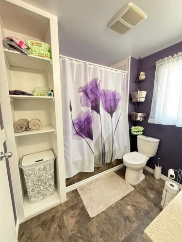 2122 20 Street, Coaldale, AB 
