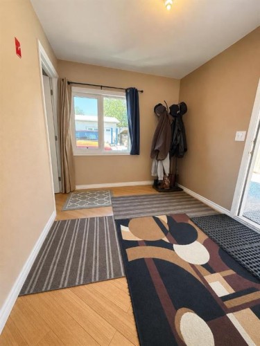 2122 20 Street, Coaldale, AB 