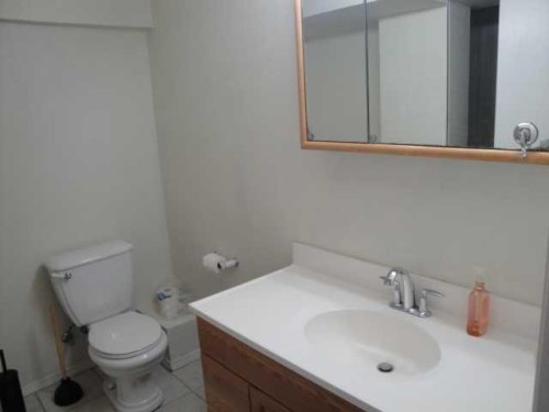 1121 Lakemount Boulevard South, Lethbridge, AB 