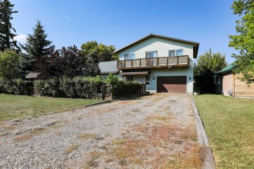 11 E 300 N, Raymond, AB 