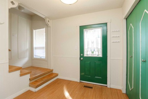 11 E 300 N, Raymond, AB 