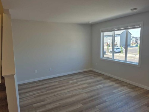 1-928 40 Avenue NORTH, Lethbridge, AB T1H 6J6 3
