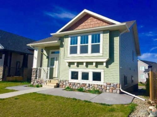 144 Mt Sundial Court WEST Lethbridge, AB T1J 5C3