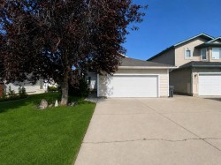 119 Squamish Court WESTLethbridge, AB T1K 7M3