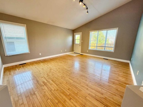 119 Squamish Court West, Lethbridge, AB 