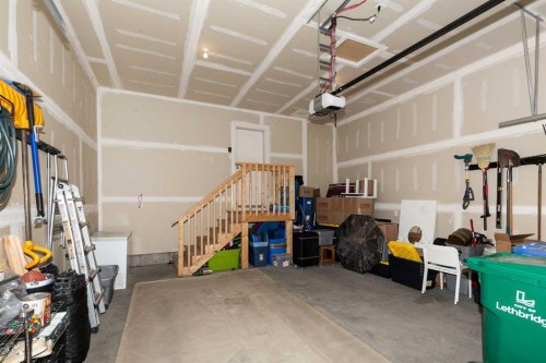 599 Moonlight Lane West, Lethbridge, AB 