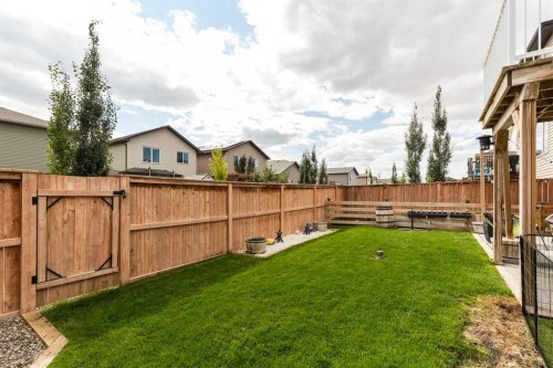 599 Moonlight Lane West, Lethbridge, AB 
