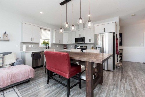 599 Moonlight Lane West, Lethbridge, AB 