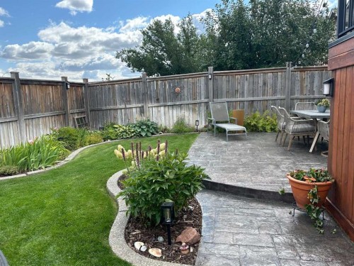 107 Riverland Close West, Lethbridge, AB 