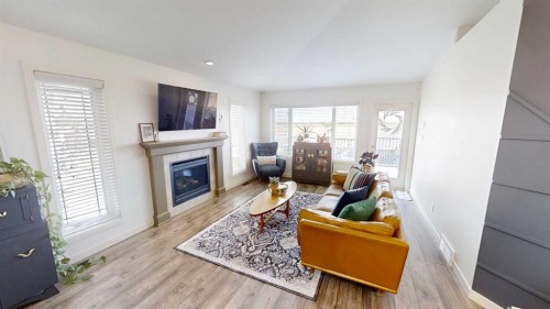 107 Riverland Close West, Lethbridge, AB 