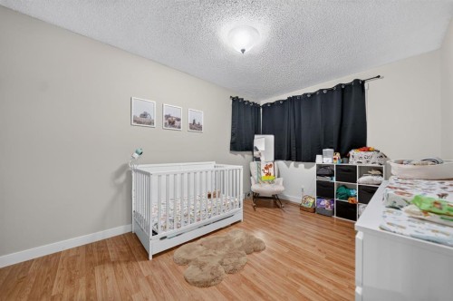 47 Wildwood Crescent West, Lethbridge, AB 