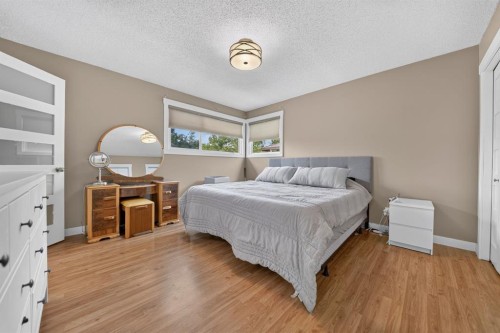 47 Wildwood Crescent West, Lethbridge, AB 