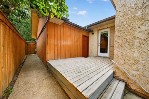 47 Wildwood Crescent West, Lethbridge, AB 