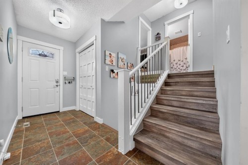47 Wildwood Crescent West, Lethbridge, AB 