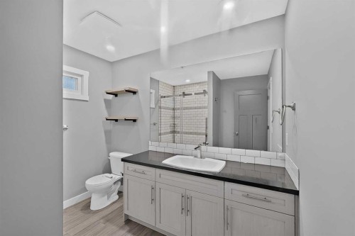 2110 15 Avenue South, Lethbridge, AB - Indoor Photo Showing Bathroom