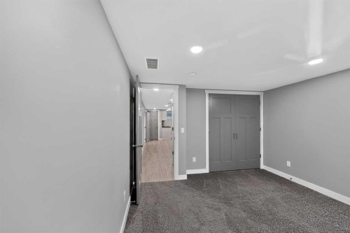 2110 15 Avenue South, Lethbridge, AB - Indoor Photo Showing Other Room
