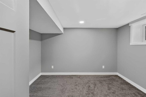 2110 15 Avenue South, Lethbridge, AB - Indoor Photo Showing Other Room