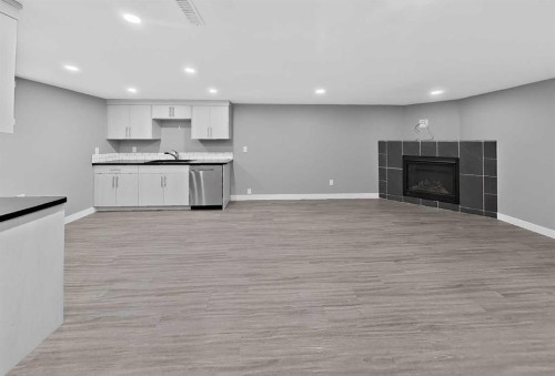 2110 15 Avenue South, Lethbridge, AB - Indoor