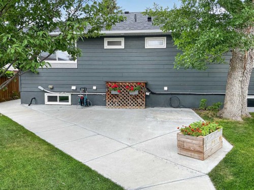 2110 15 Avenue South, Lethbridge, AB - Outdoor With Exterior