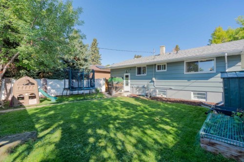 1814 14 Avenue South, Lethbridge, AB 