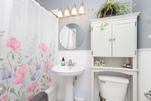 165E 200N, Raymond, AB 