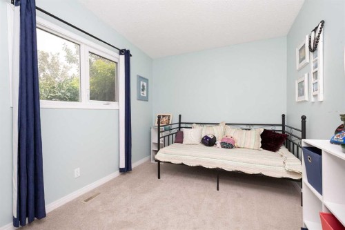 165E 200N, Raymond, AB 