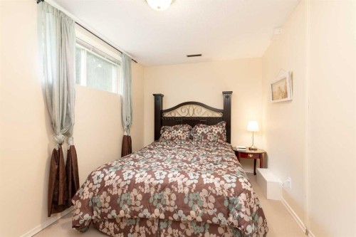 165E 200N, Raymond, AB 