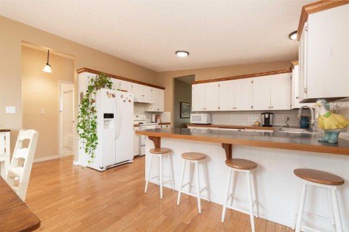 165E 200N, Raymond, AB 