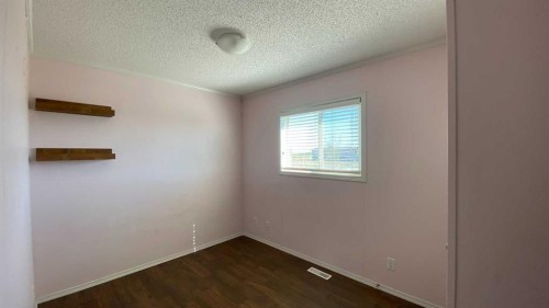 14 Meadows Way, Taber, AB 