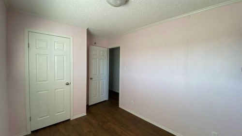 14 Meadows Way, Taber, AB 