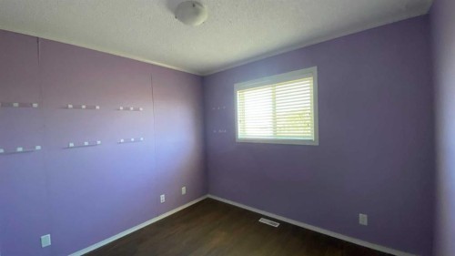 14 Meadows Way, Taber, AB 