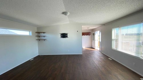 14 Meadows Way, Taber, AB 