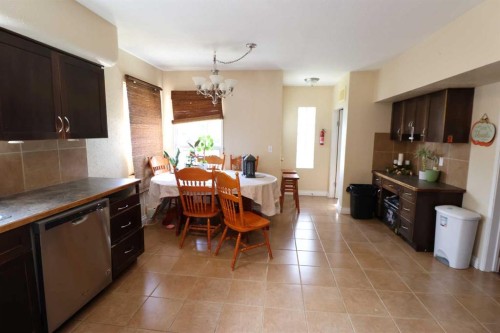 5004 52 St, Taber, AB 