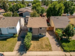 8 Columbia Bay WESTLethbridge, AB T1K 5A7