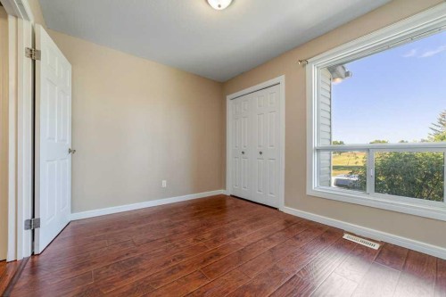8 Columbia Bay West, Lethbridge, AB 