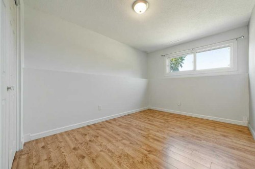 8 Columbia Bay West, Lethbridge, AB 