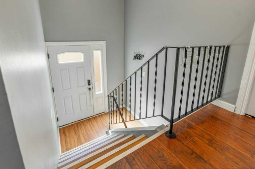 8 Columbia Bay West, Lethbridge, AB 