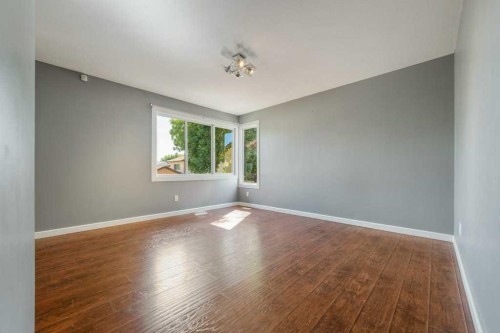 8 Columbia Bay West, Lethbridge, AB 