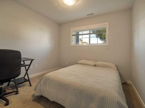 333 Crocus Terrace West, Lethbridge, AB 