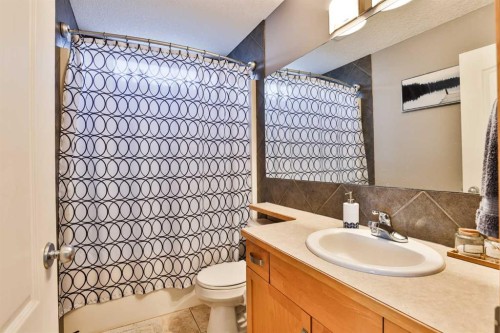709 Blackfoot Terrace West, Lethbridge, AB 