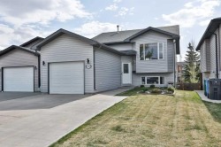 709 Blackfoot Terrace WESTLethbridge, AB T1K 7Y6