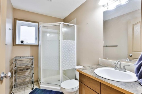 709 Blackfoot Terrace West, Lethbridge, AB 