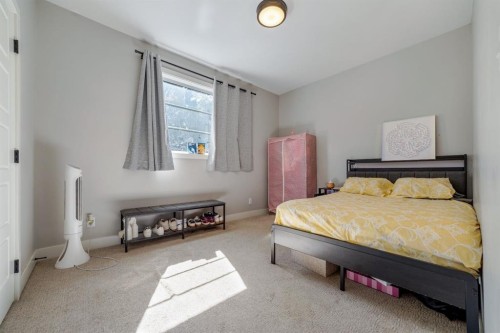 624 19 Street North, Lethbridge, AB 