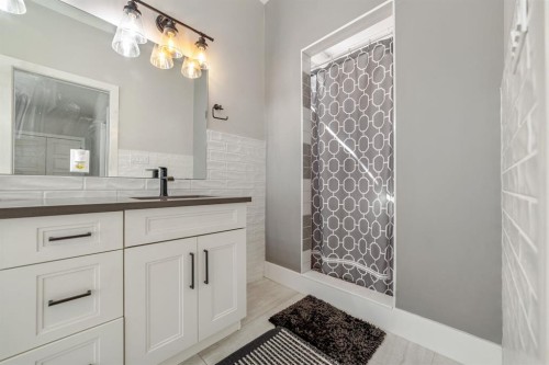 624 19 Street North, Lethbridge, AB 