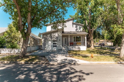 624 19 Street North, Lethbridge, AB 