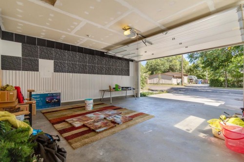 624 19 Street North, Lethbridge, AB 